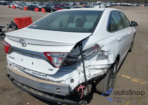 2016 Toyota Camry Se z USA, uszkodzony, nr VIN 4T1BF1FK7GU135688
